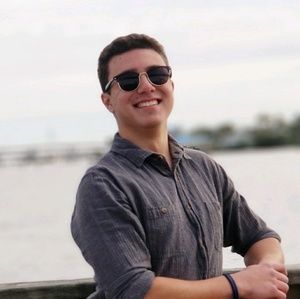 Meet your Posher, Ethan